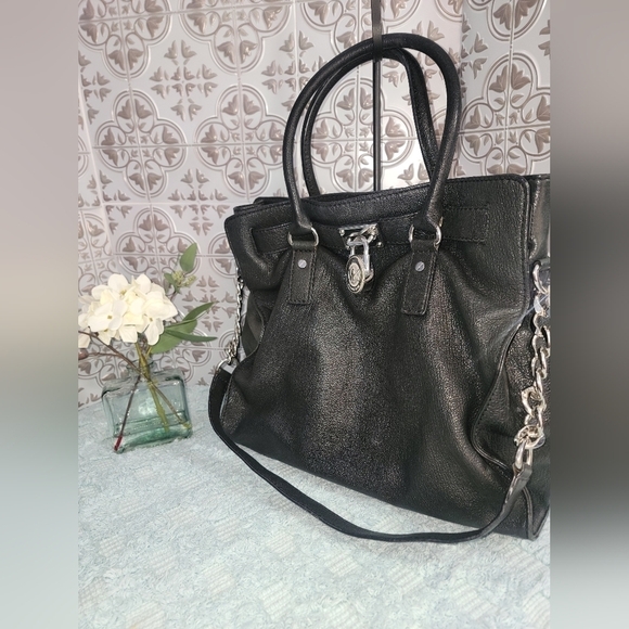 MICHAEL KORS - Large pebbled leather handbag - Picture 2 of 14